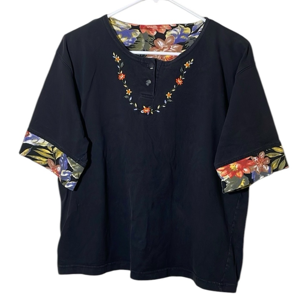 Capacity Knits Black And Colorful Floral Short Sleeve Shirt